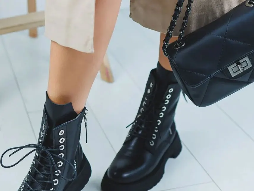 _0018_Combat Boot Styling Guide 2025.jpg