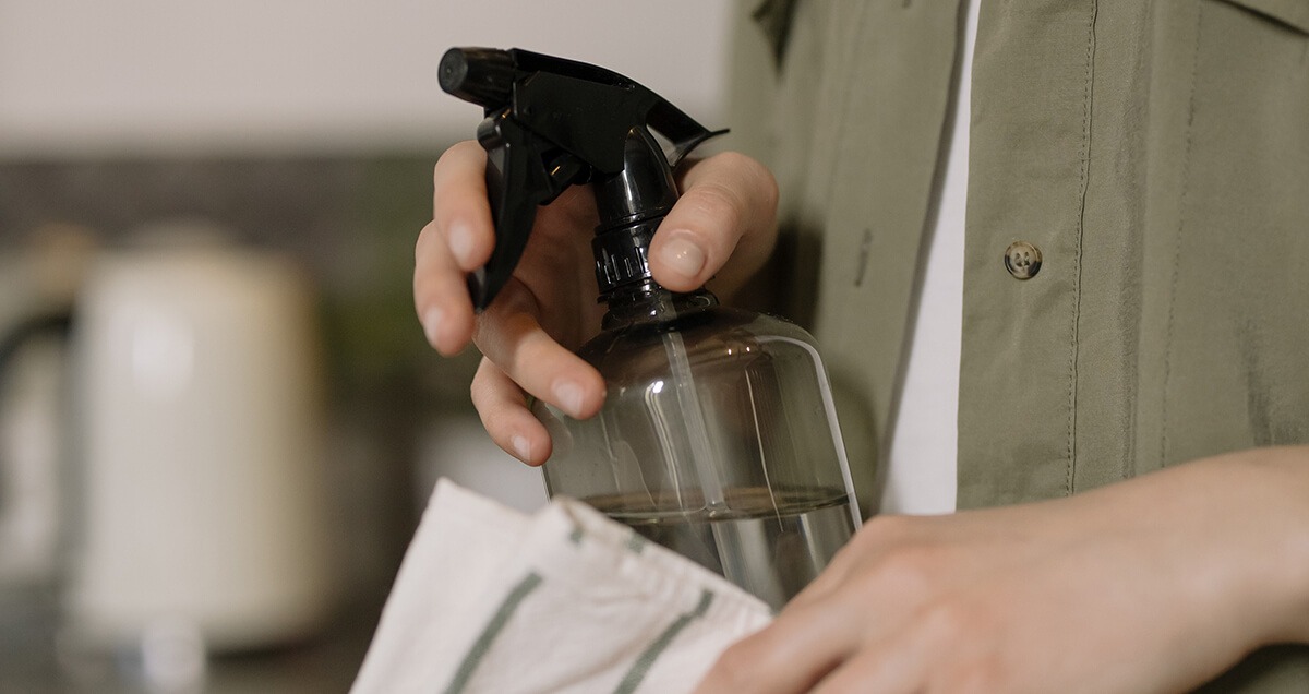 _0016_Make Your Own Fabric Sprays with Natural Ingredients.jpg